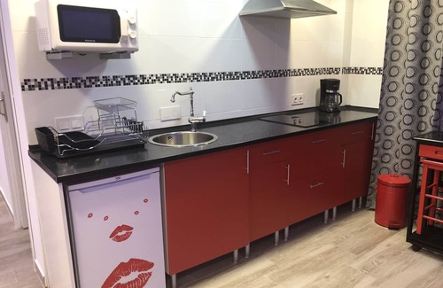 Algeciras Apartment | Romantic loft with JACUZZI