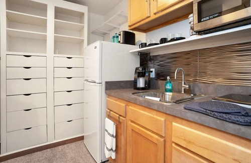 Beaufort Condo | Romantic Luxury with Infrared Sauna. Pets allowed