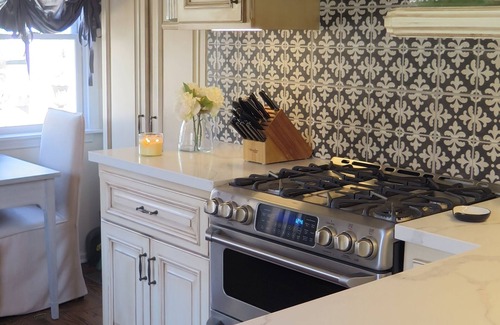 Altadena House | Romantic Outdoors with Private Pool. Amazing location! Just read the reviews!