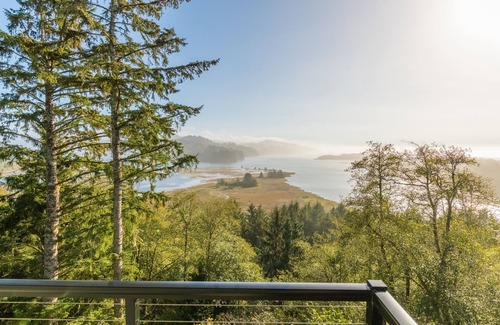 Pacific City Apartment | Romantic studio apartment with private deck, work space and incredible views!