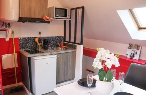 Sainte-Anne - Faubourg Noyon Apartment | ROMANTIC STUDIO EVE - PROCHE GARE - NETFLIX - WiFi