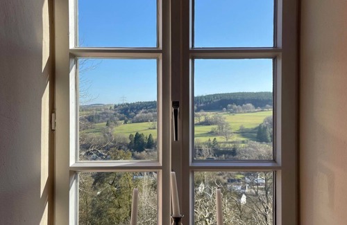 Kronenburg House | Romantic Suite - Burghaus and Villa Kronenburg