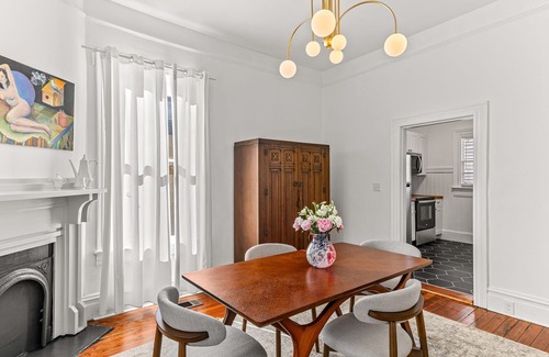 Thomas Square Apartment | Romantic Victorian Retreat Near Forsyth Park