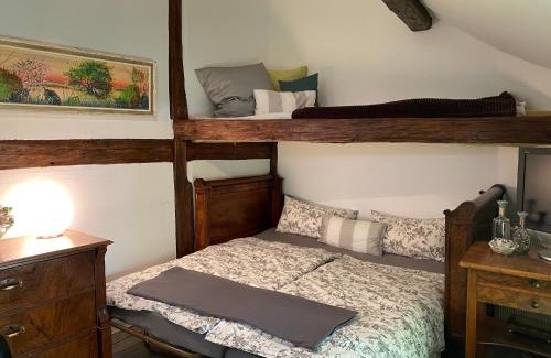 Wehrheim Apartment | Romantisches Gästezimmer - Zentralgelegen