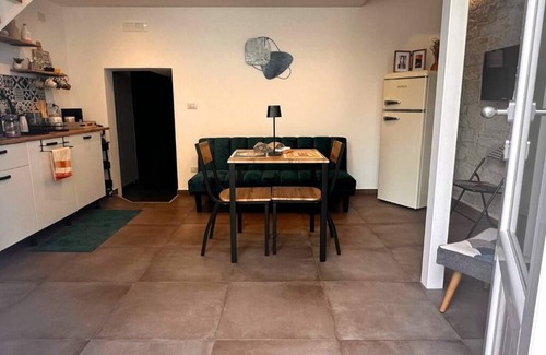 Giovinazzo Apartment | Romaseven, cozy a stone's throw from the sea and the historic center