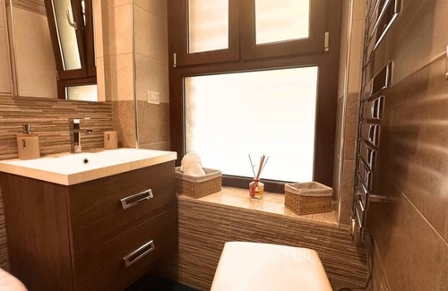 Giovinazzo Apartment | Romaseven, cozy a stone's throw from the sea and the historic center