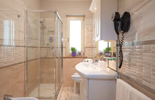 Fiumicino House | Rome Airport Inn