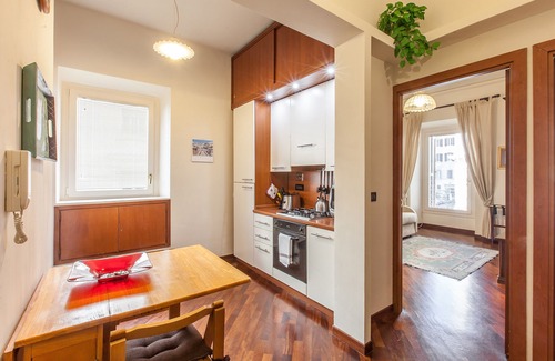 Rione VI Parione Apartment | Rome: ELEGANT APARTMENT IN THE CORE OF ROME HISTORICAL CENTER (PIAZZA NAVONA)