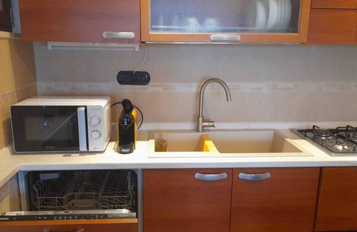 Centro Giano Apartment | Rome Fair, Fiumicino Airport, Leonardo Park, Commercity, flyanddre