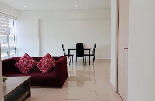 Los Alpes Apartment | Romulo OFarril 2parking-3BR-2BA