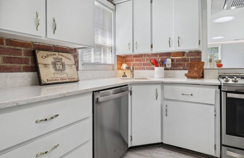 Midtown House | Ron Melander's 1616 Skidaway Road - close to downtown!