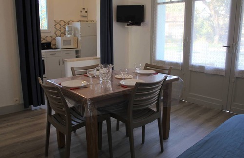 La Tremblade Apartment | Ronce-les-Bains - GROUND FLOOR APARTMENT right- 90m from the BEACH