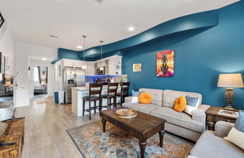 West Poplar House | Roof Deck! 3 Bdrm, 3 ba, Prime Location!
