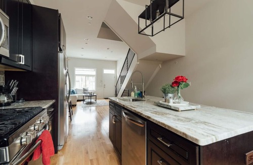 South Philadelphia House | Roof Deck Oasis Top Rated Airbnb near PENN & CHOP