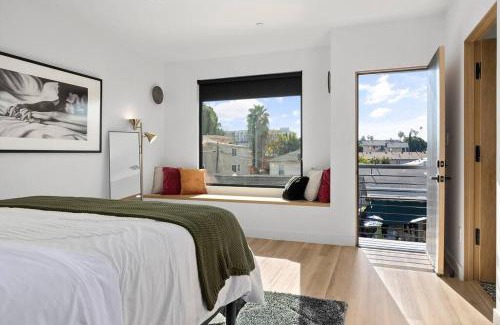 Historic Filipinotown House | Rooftop 3B 3BA House Near Dodger Stadium and DTLA