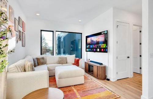 Hurwood Heights House | Rooftop Deck Hot Tub Game Room Downtown Nashville