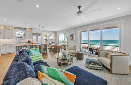 Bradenton Beach House | Rooftop deck with Gulf views - Villa Rayo Del Sol