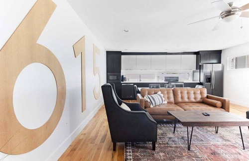 Cleveland Park House | Rooftop Lounge ~ Sleeps 12 ~4 bed
