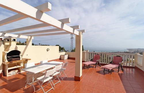 Benalmadena Apartment | Rooftop Paradise Apartment with Sea View, Pool, Wi-Fi, A/C, Terrace & Garden
