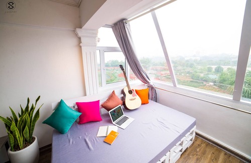 Nhat Tan House | Rooftop suite with Flower valley view - EmAm Homestay in Ha Noi