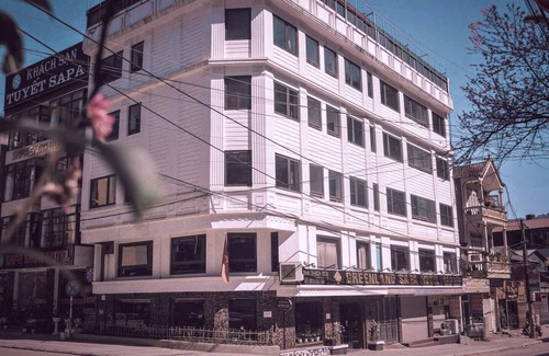 Sa Pa Apartment | Room 1: Daisy - Greenland Sa Pa Hotel by DLMHnn