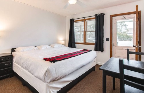 Balsam Lake Apartment | Room 3 Boutique Hotel Balsam Lake, WI