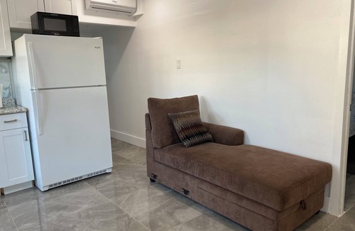 Hialeah Apartment | Room # 5 private full kitchen