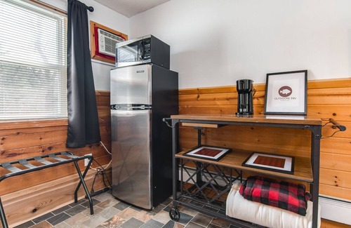 Balsam Lake Apartment | Room 8 Boutique Hotel Balsam Lake, WI