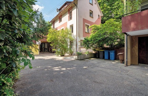 Baden-Baden Apartment | Room '9' with shared terrace and Wi-Fi