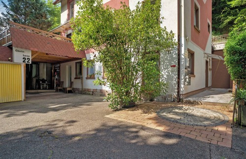 Baden-Baden Apartment | Room '9' with shared terrace and Wi-Fi