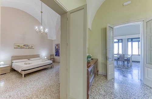 Presicce Apartment | Room 'Alloggio Con Bagno Privato Destra' with Balcony and Air Conditioning