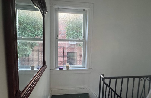 Unionport House | Room At NYC