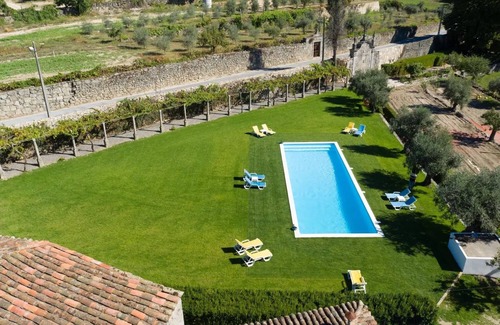 Sortelha Apartment | Room 'Beijo Eterno' with Mountain View, Wi-Fi and Air Conditioning