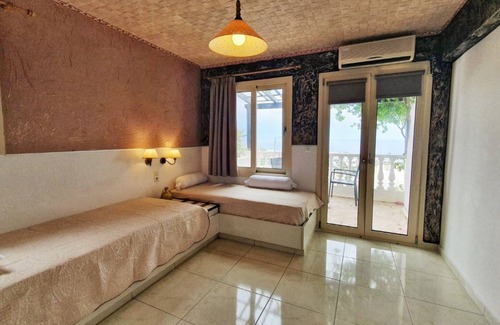 Piskopiano Hotel | Room-breath Taking Views Standard Apartm