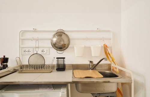 Riotorto Apartment | Room 'Camera 2 - Del Ponti' with Shared Garden, Wi-Fi and Air Conditioning