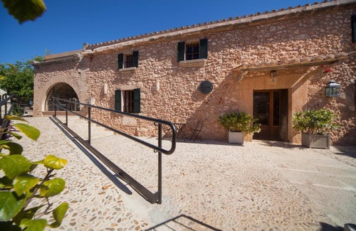 Sa Cabaneta Apartment | Room 'Doble - Estandar' with Shared Pool, Wi-Fi and Air Conditioning