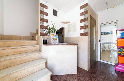 Roquetas de Mar Apartment | Room 'Doble Individual 11' with Wi-Fi and Air Conditioning