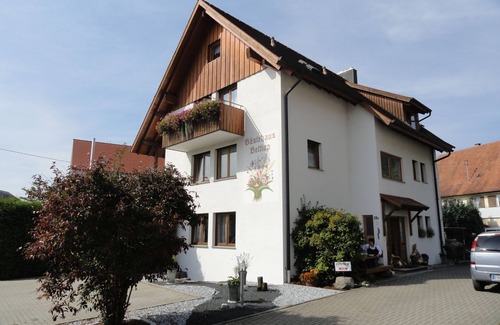 Sipplingen Apartment | Room 'Dreibettzimmer Mit Dusche Und Wc 2' with Balcony and Wi-Fi