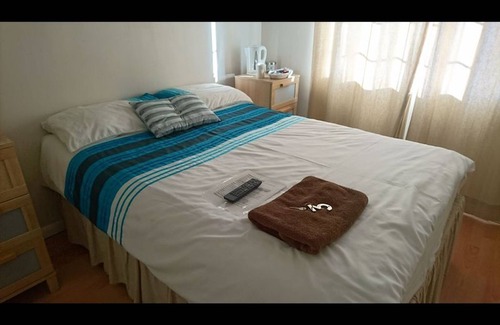 Harlington House | Room-en Suite Shower Room Double Room wi