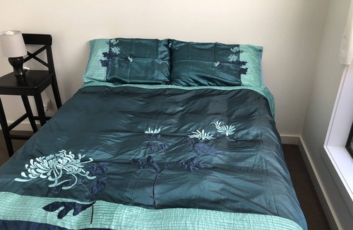 Kilsyth House | Room for 1 female, 15 mins drive to Yarra Valley wineries