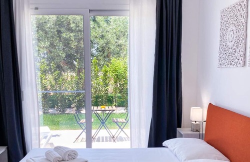 Noto Bed & Breakfast | Room in a cozy B&B with vineyard and swimming pool