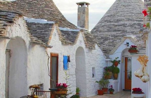 Rosa Marina House | "room in B&B - Spacious Quadruple Room in Ancient Masseria Near the sea in a Quiet Olive Trees."