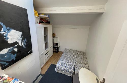 Centre Ville-Gare House | Room in city Nice