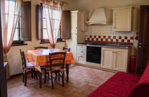 Montecarlo House | Room in Holiday House - Apartment in Farmhouse