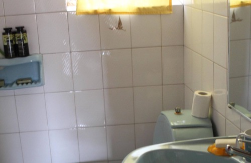 Nea Chalkidona Apartment | Room in the flat of an old Athenian painter