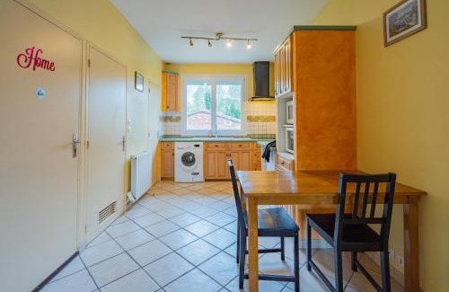 Arenes Romaines - Saint-Martin-du-Touch Apartment | Room in Toulouse - Studio proche Airbus Toulouse St Martin Touch