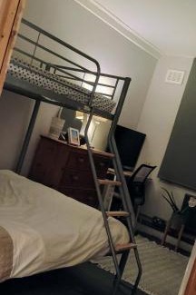 Waterloo House | Room just of the Southbank sleeps 3