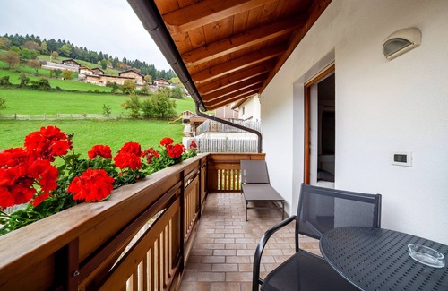 Meltina Apartment | Room 'Klausthaler 24' with Mountain View, Shared Terrace and Wi-Fi