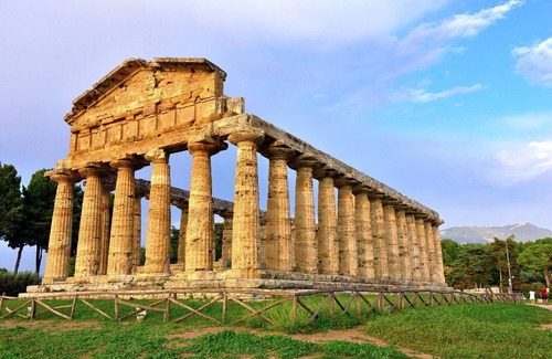 Capaccio-Paestum Apartment | Room 'La Fiesta' with Sea View, Wi-Fi and Air Conditioning