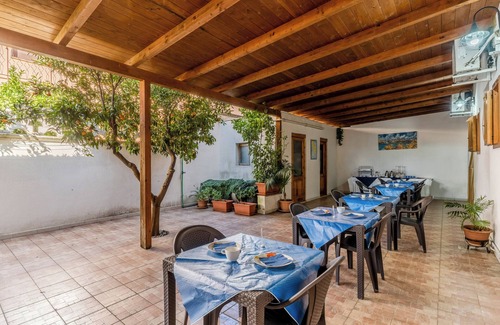 Presicce Apartment | Room 'La Saracina - Camera 6' with Shared Terrace, Wi-Fi and Air Conditioning